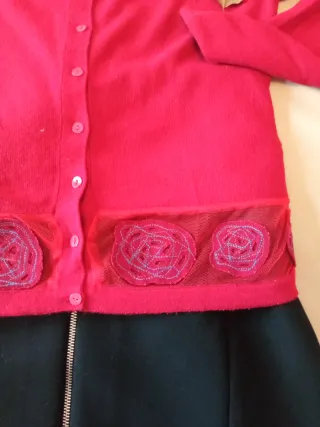 Chaqueta Adolfo Domínguez rojo agrandado