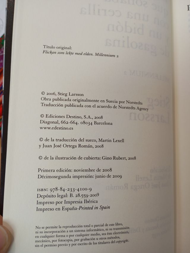 La chica que soñaba con un cerillo y un galon d...