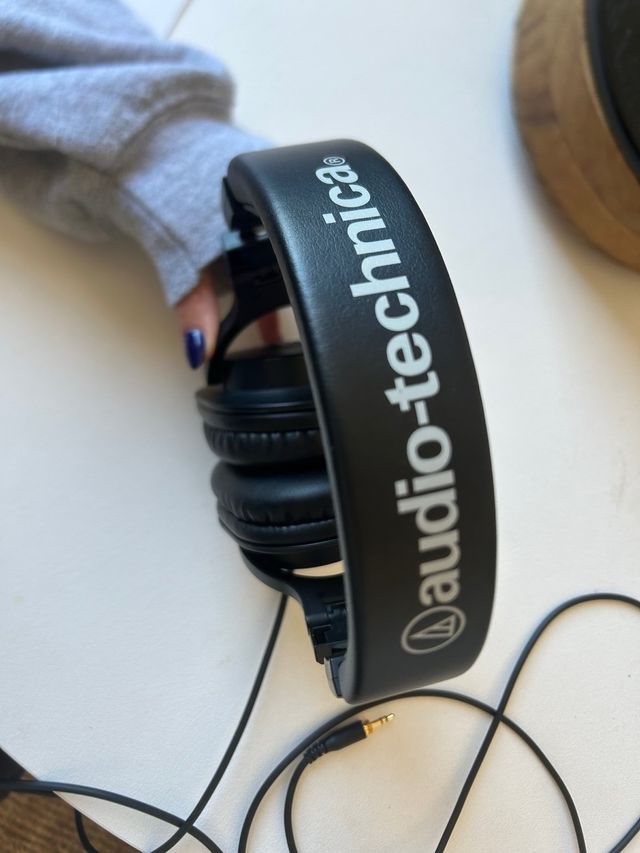 Audífonos Audio-Technica Negros
