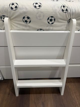 Escalera infantil GARABATOS blanca