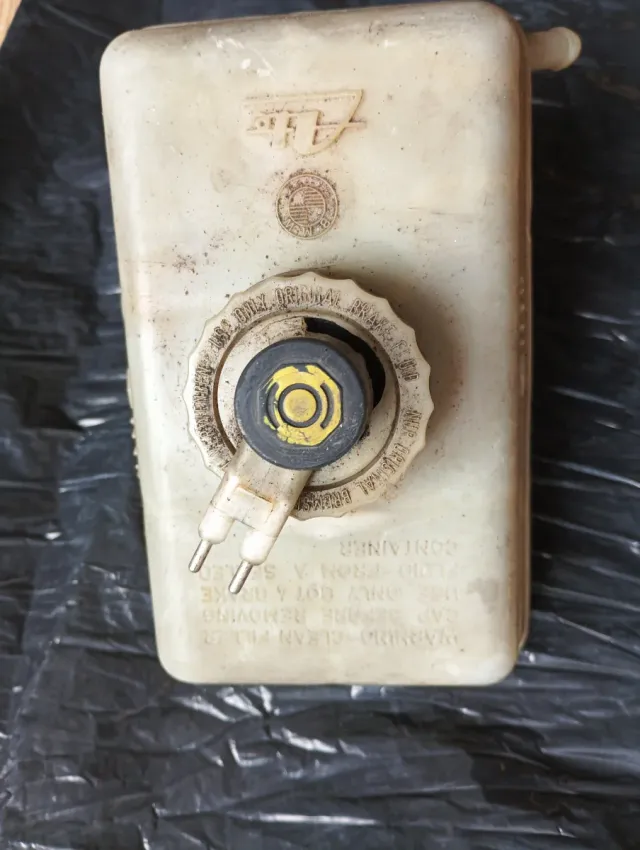 Depósito Líquido Frenos BMW E36