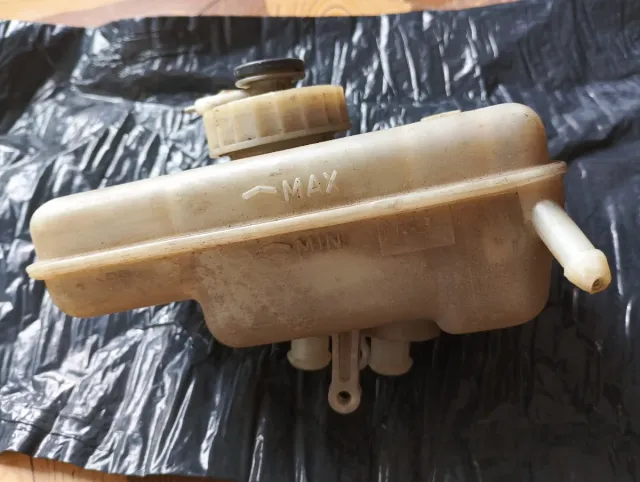Depósito Líquido Frenos BMW E36