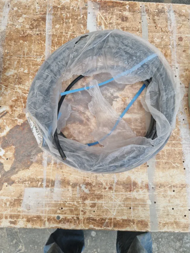 Cable eléctrico nuevo