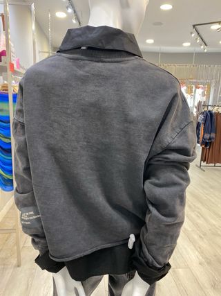 Sudadera oversize con estampado