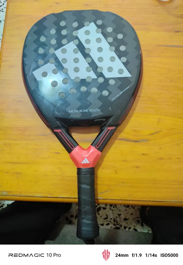 Pala de pádel Adidas Metalbone Youth