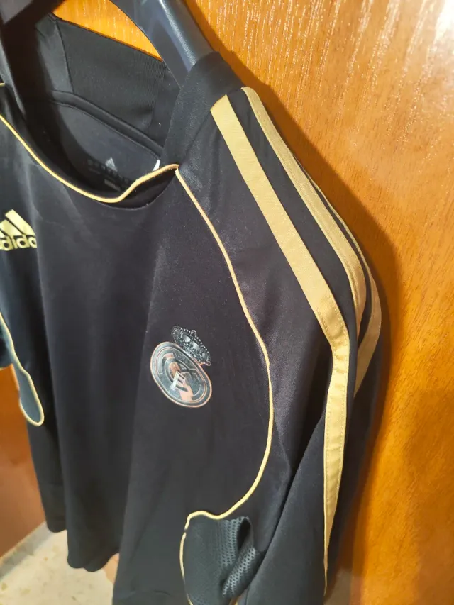 Camiseta Real Madrid Adidas 2011/12 Negra Dorada