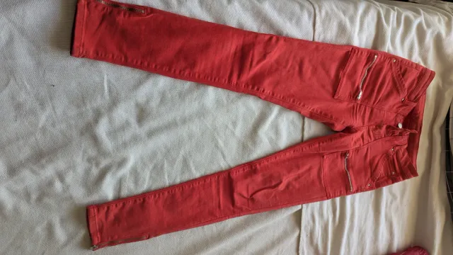 Pantalón rojo Ikks talla 34