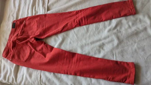 Pantalón rojo Ikks talla 34