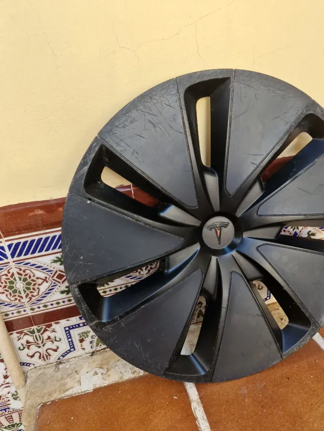 Tapacubos Tesla Model 3