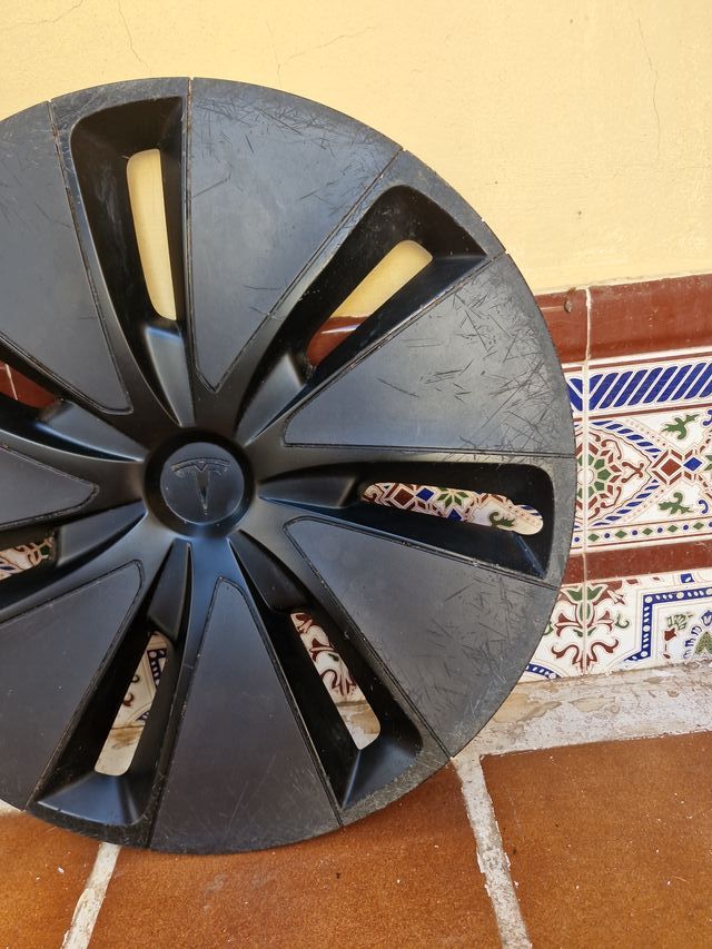 Tapacubos Tesla Model 3