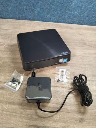 Mini PC ASUS VivoMini VM45 4/64GB SSD Win10