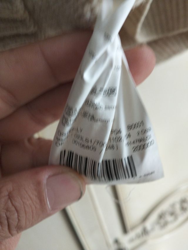 Jersey Burberry Beige  unisex.