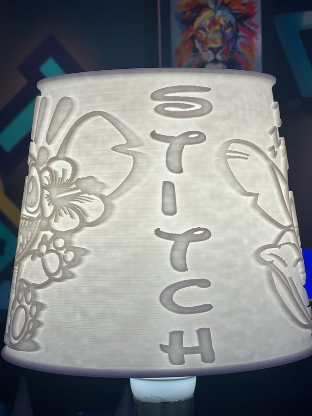 Lámpara Mesita Noche Stitch 3D
