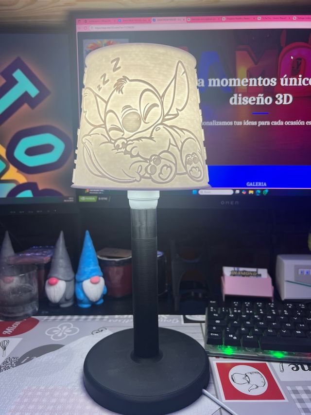 Lámpara Mesita Noche Stitch 3D