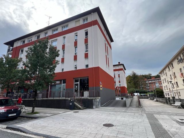 Garaje cerrado en el Barrio del Antiguo Donostia. 
