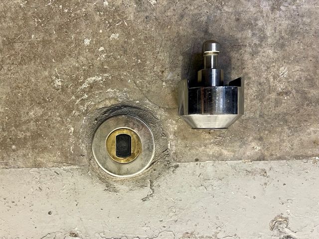 Garaje cerrado en el Barrio del Antiguo Donostia. 