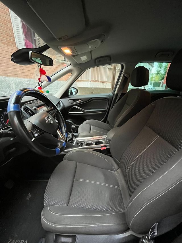 Opel Zafira Tourer 2017
