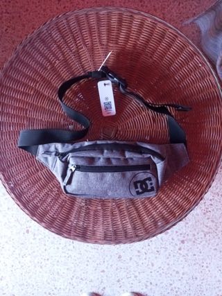 Riñonera DC Shoes gris
