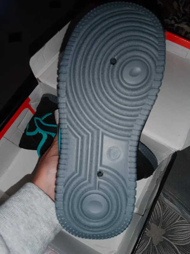 Deportivas niño negras y turquesa