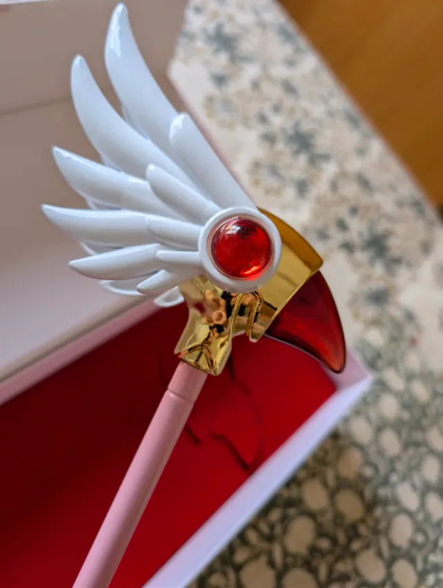 Báculo Sakura Cazadora de Cartas