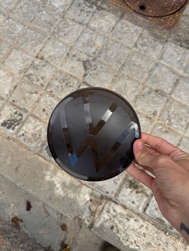 Insignia Golf 8 Negra