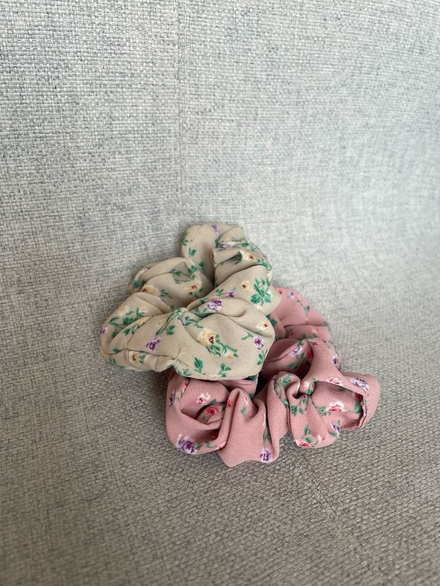 Conjunto 2 gomas de pelo florales