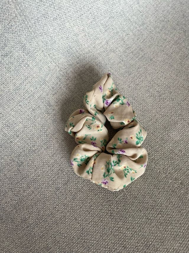 Conjunto 2 gomas de pelo florales