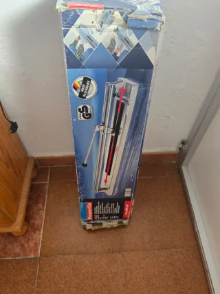 Cortadora de azulejos Powerfix Made in Germany