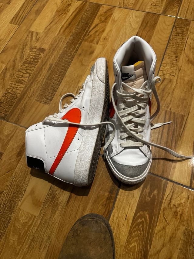 Nike Blazer Mid Zapatillas Blancas Rojas