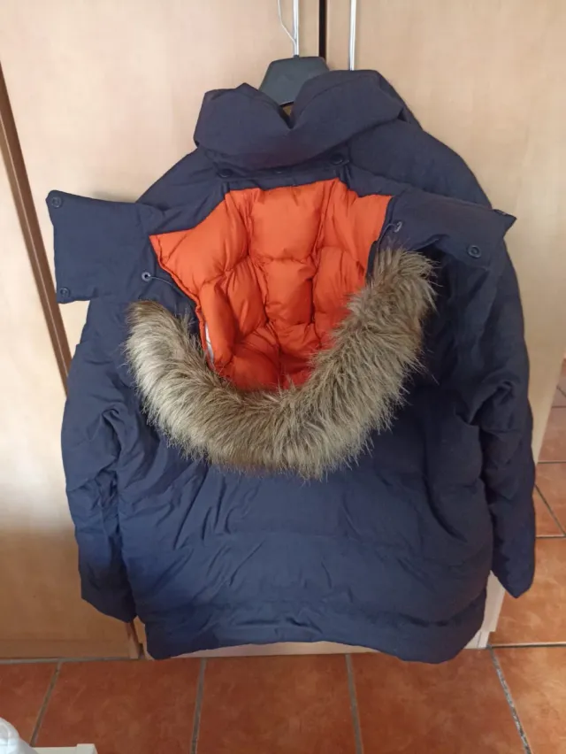 Chaqueta Quechua azul con forro naranja