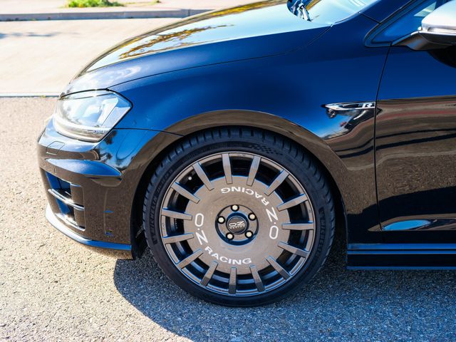 Volkswagen Golf 7 R DSG 4Motion 300cv