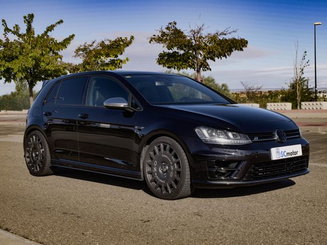 Volkswagen Golf 7 R DSG 4Motion 300cv