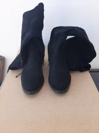 Stivali scamosciati neri