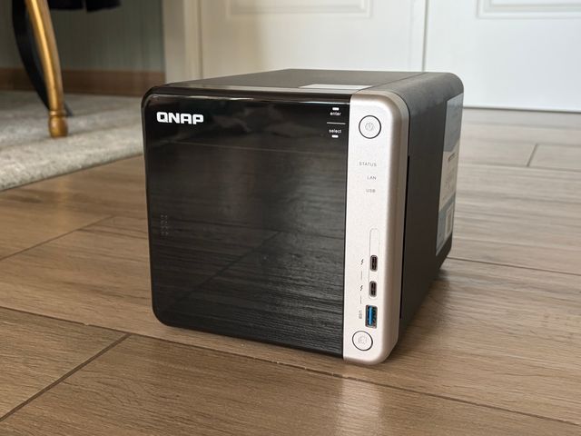 QNAP TS-453BT3 + 12TB