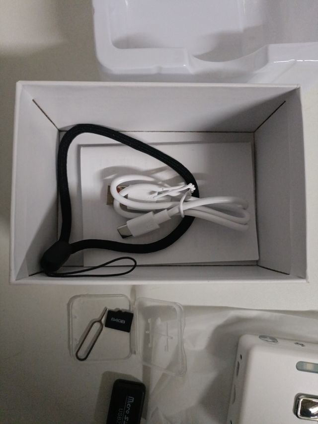 Cámara Digital 4K 16x Zoom Blanca