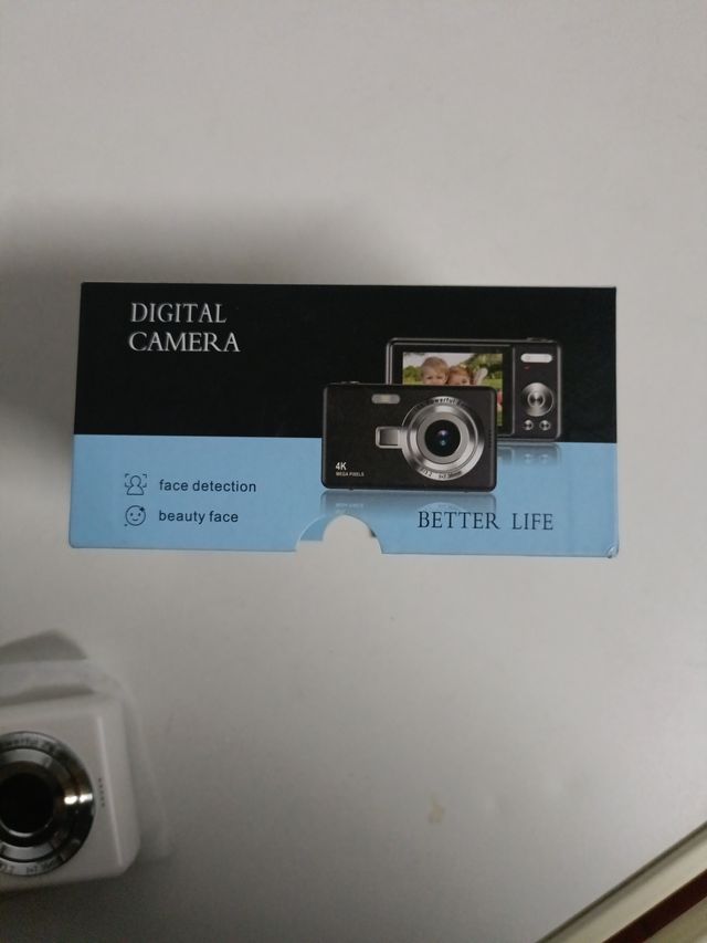 Cámara Digital 4K 16x Zoom Blanca