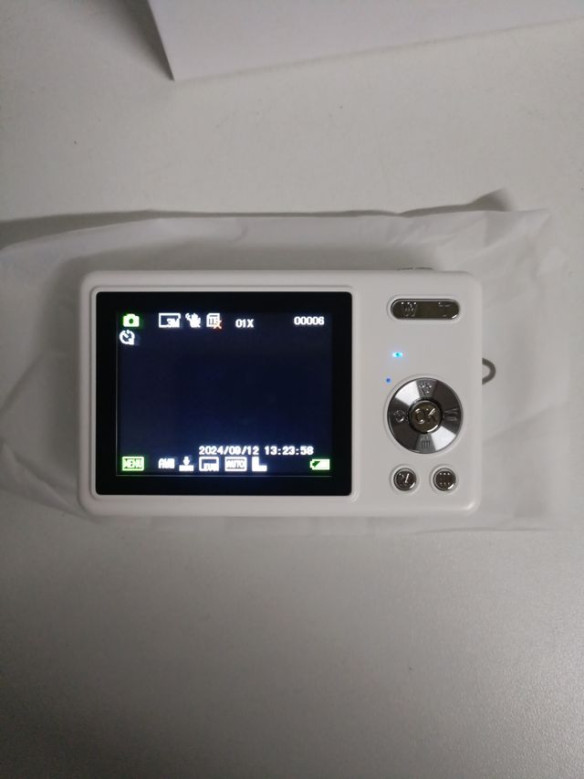 Cámara Digital 4K 16x Zoom Blanca