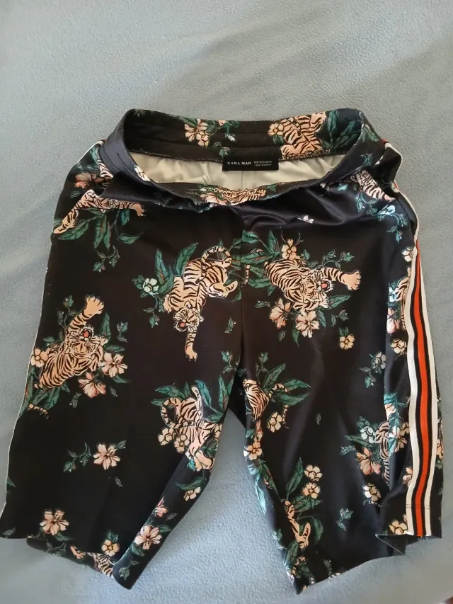 Pantalón corto de Zara