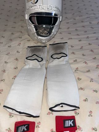 Protecciones Karate Casco Guantes Espinilleras