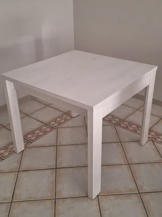 Mesa de salón 90x90 extensible