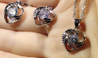 Conjunto Plata 925 Corazón Colgante y Pendientes