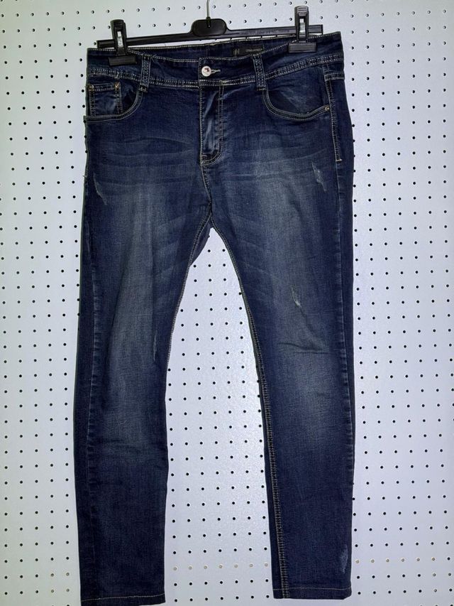 Lotto di 28 vestiti firmati