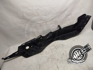 Carcasa Suelo Derecho Suzuki Burgman 400 K7