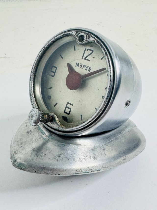 Reloj MOPAR Jaeger 1954 Plymouth USA