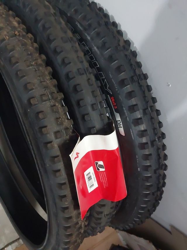 Cubierta specialized hillbilly 26x2.3