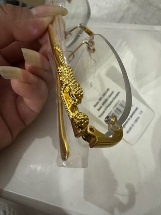 gafas varias con leopardo