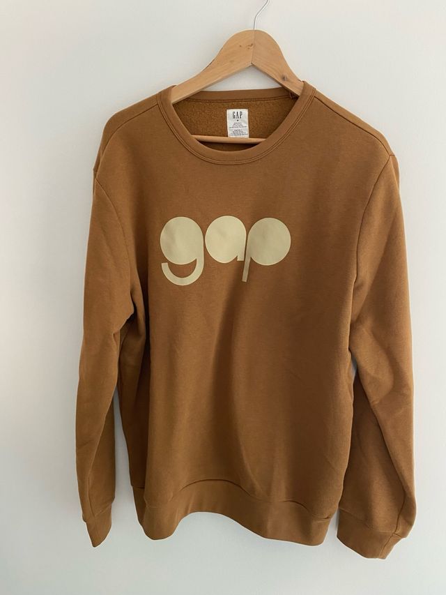 Sudadera Gap marrón con logo