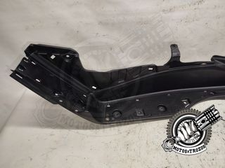 Carcasa Suelo Izquierdo Suzuki Burgman 400 K7