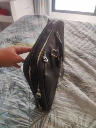 Maletín Zara Negro nuevo con roces