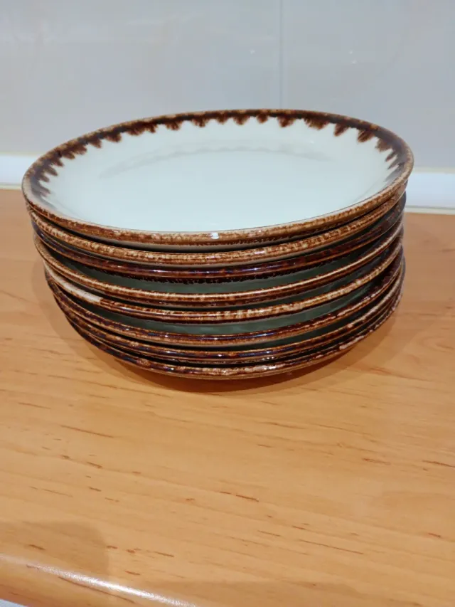 Juego de platos de cerámica